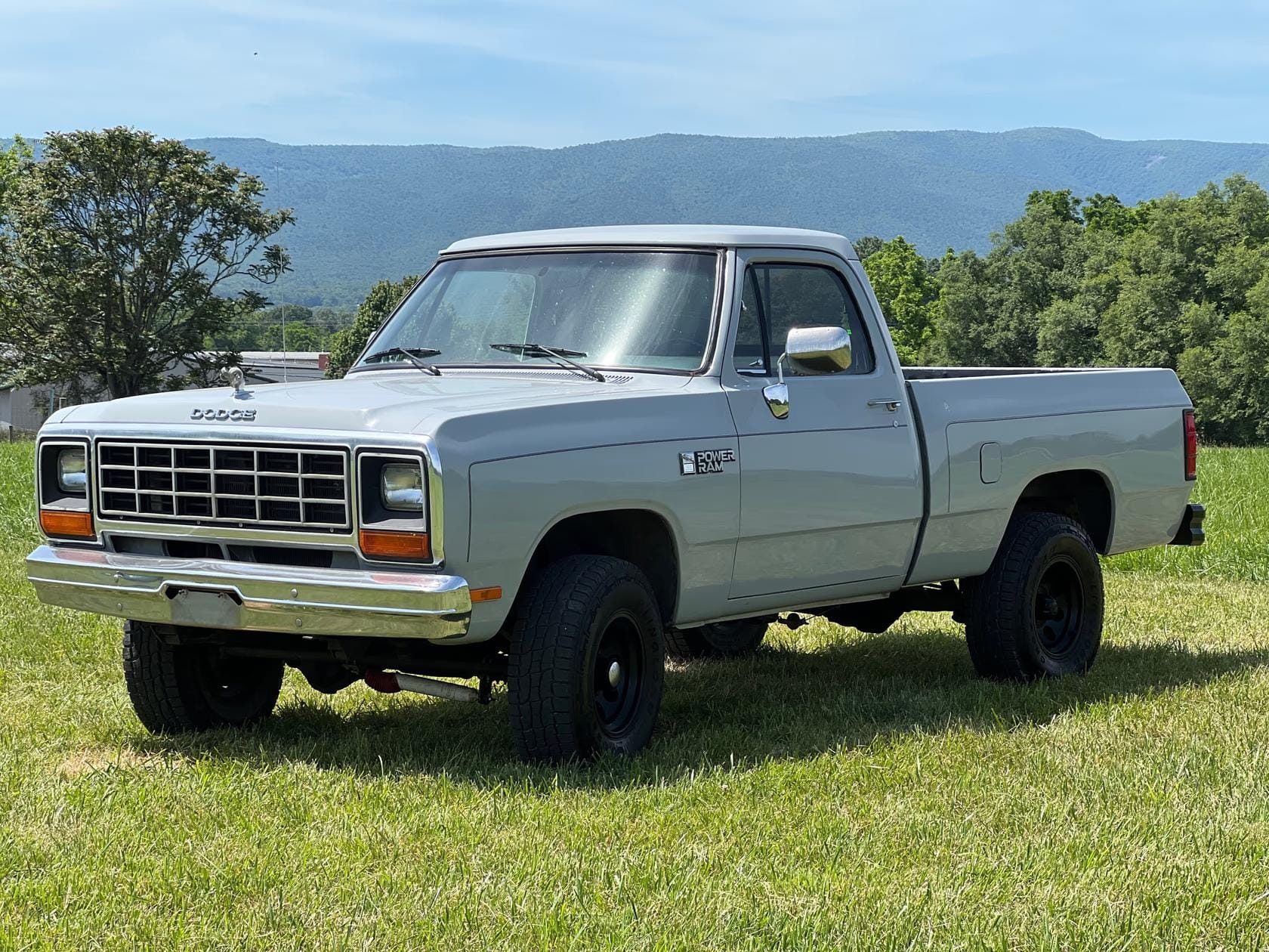 1985 Dodge Power Ram Equipment Image0