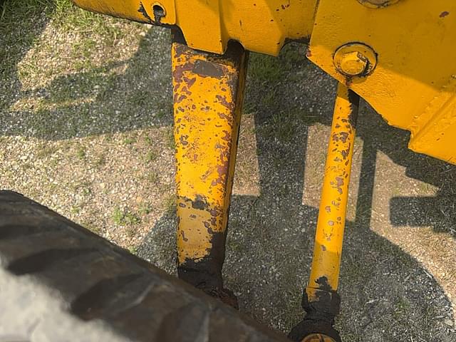 Image of Ford 4500 equipment image 4