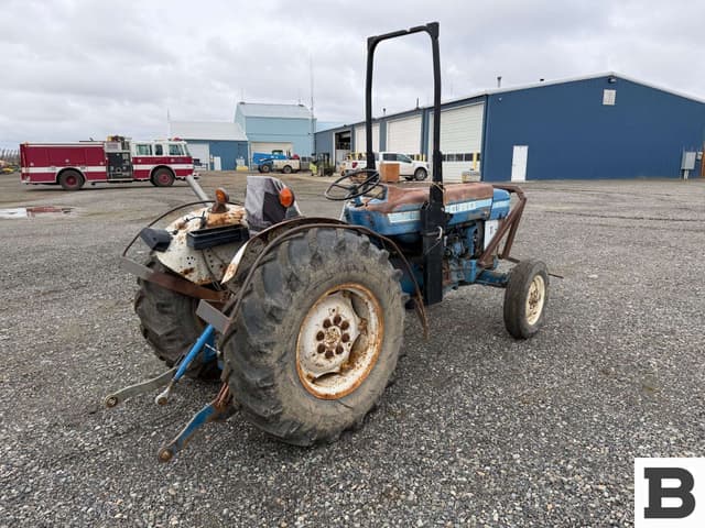 Image of Ford 4610 equipment image 3