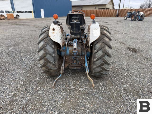 Image of Ford 4610 equipment image 3