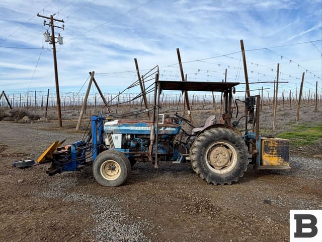 Image of Ford 4610 equipment image 2