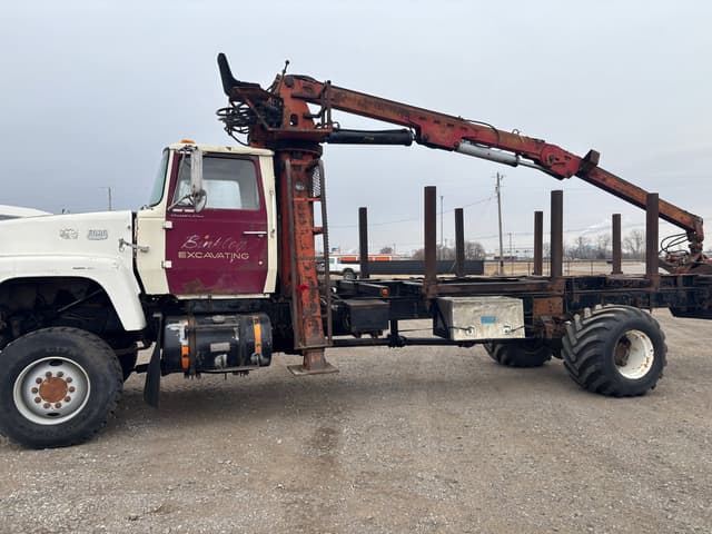 Image of Ford F-8000 equipment image 1