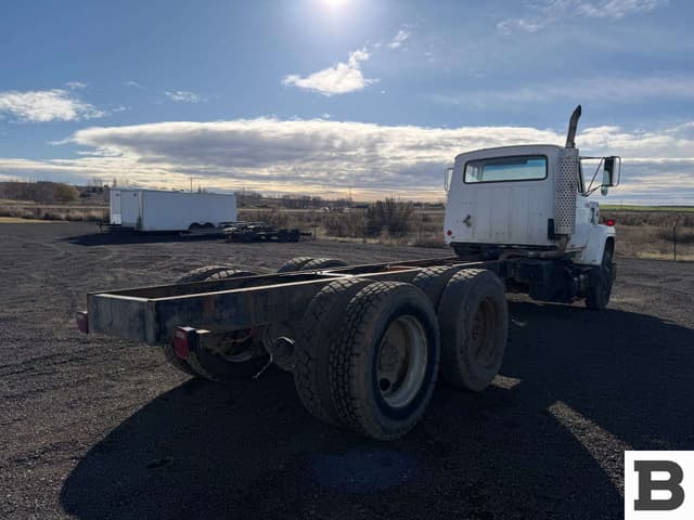 Image of Ford F-8000 equipment image 4