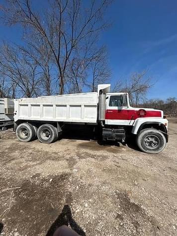 Main image Ford 8000