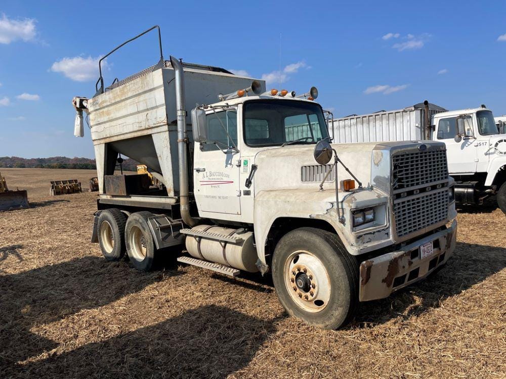 Main image Ford 9000