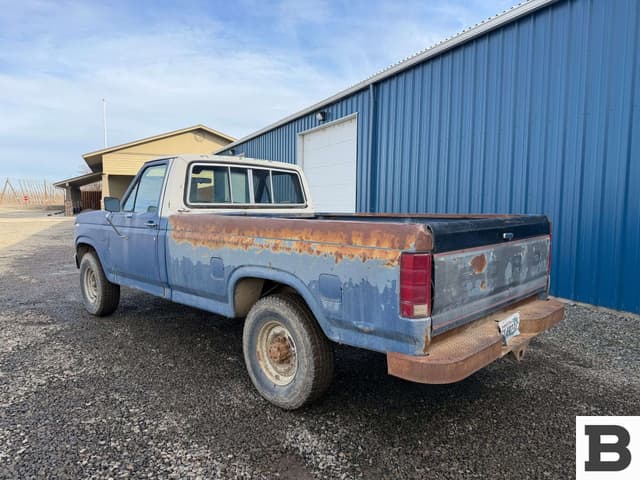 Image of Ford F-250 equipment image 3