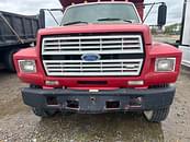 Thumbnail image Ford F-700 23