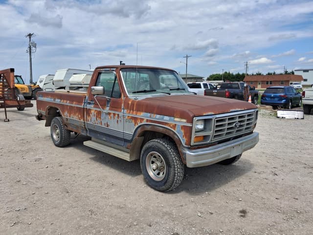 Image of Ford F-150 equipment image 4