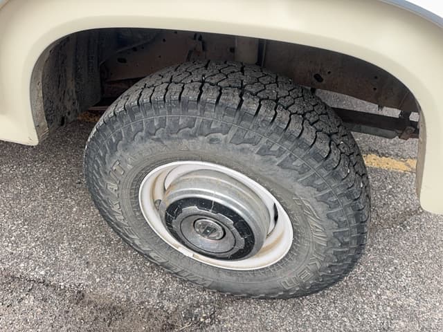 Image of Ford F-250 equipment image 3