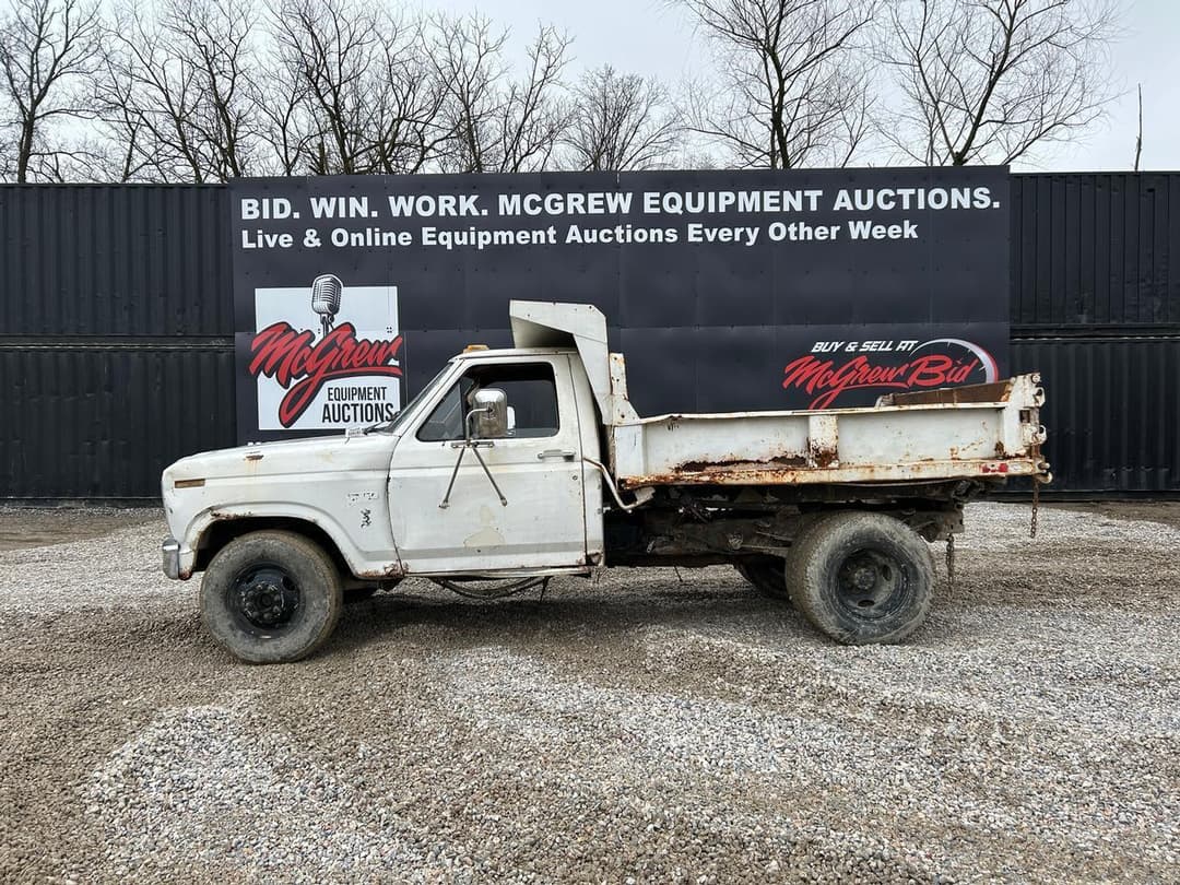 Image of Ford F-350 Primary image