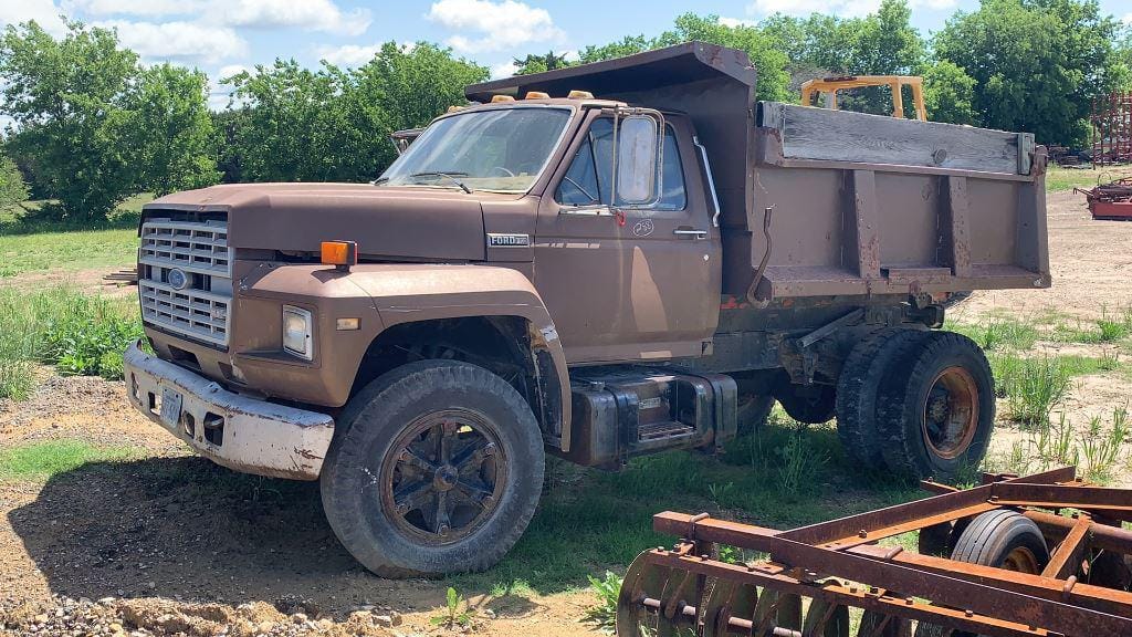 Main image Ford F700