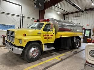 1985 Ford F-700 Equipment Image0