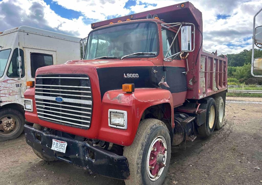 Image of Ford L9000 Primary image