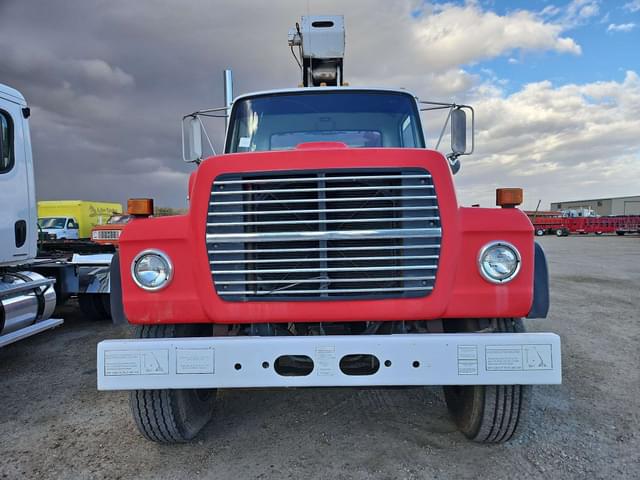 Image of Ford LT8000 equipment image 1
