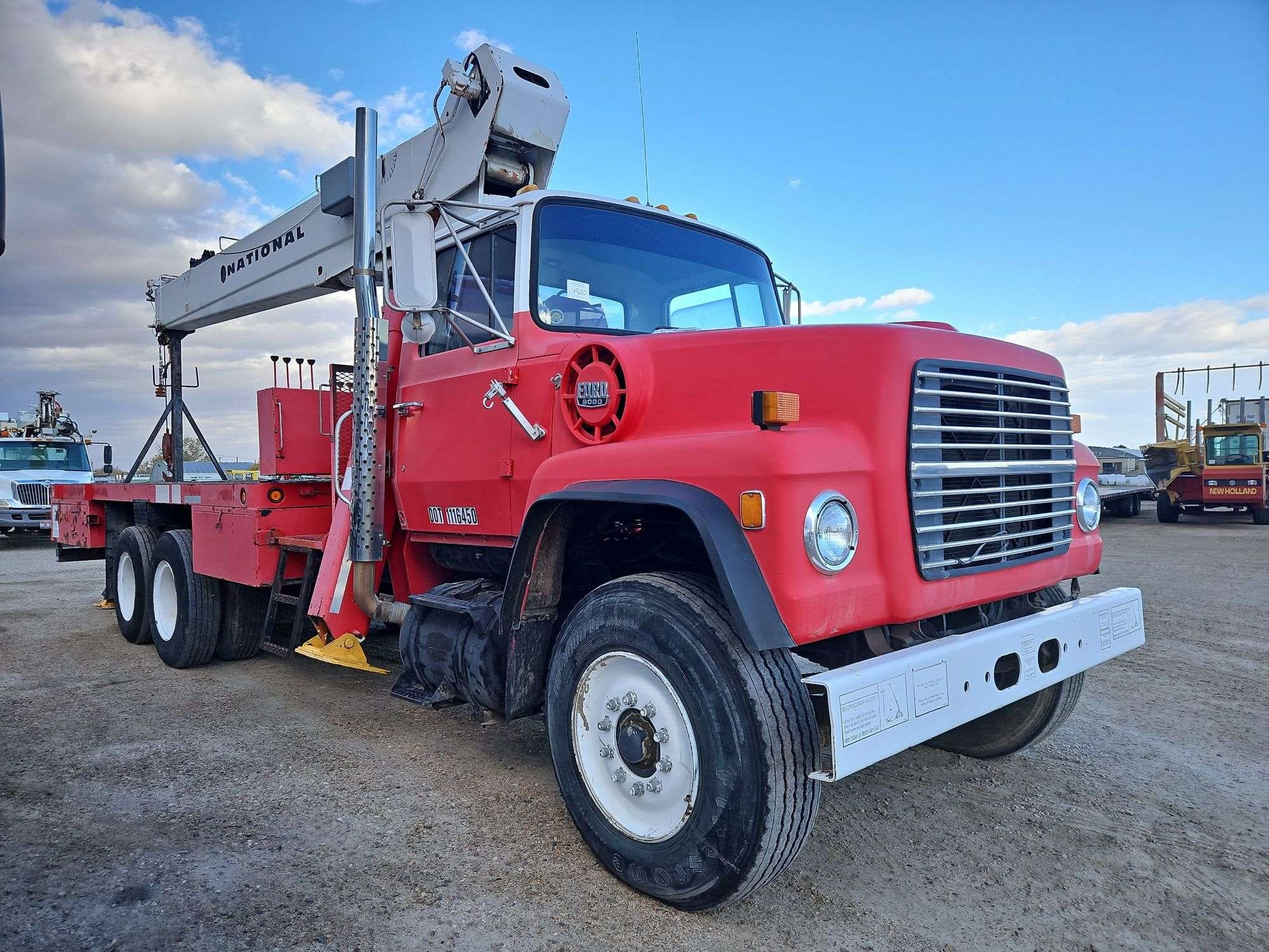 Main image Ford LT8000