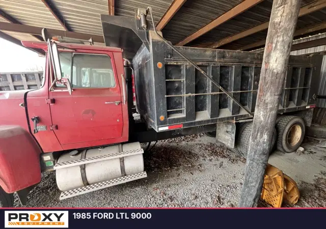 Image of Ford LTL9000 equipment image 2