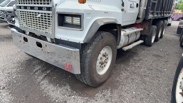 Image of Ford LTL9000 equipment image 3