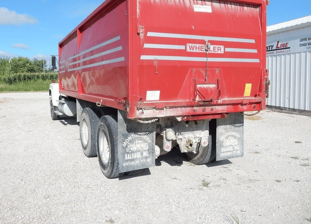 Image of Ford LTL9000 equipment image 3