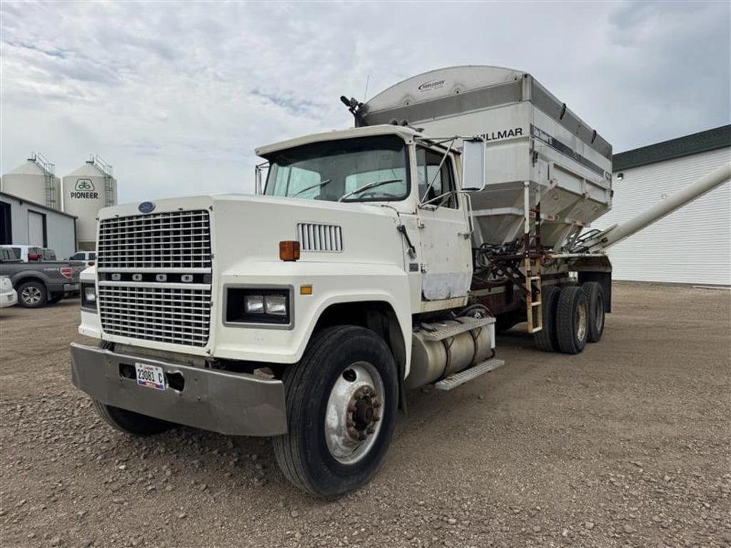 Image of Ford LTL9000 Primary image