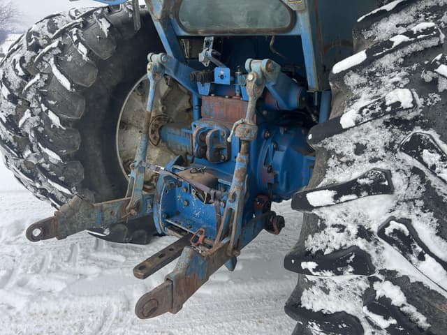 Image of Ford TW-25 equipment image 4