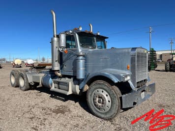 Main image Freightliner NT855
