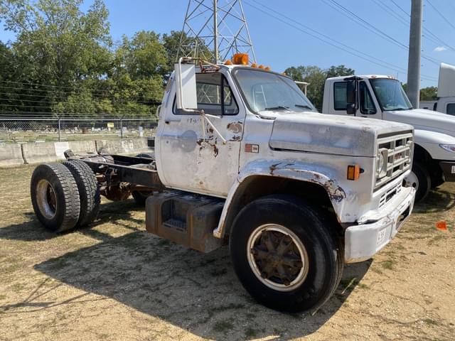 Image of GMC 7000 equipment image 3