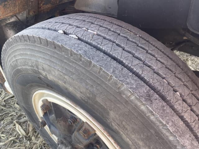 Image of GMC 7000 equipment image 2