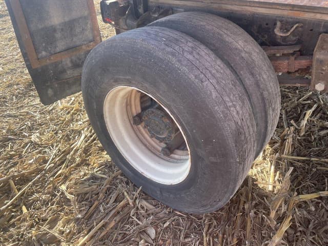 Image of GMC 7000 equipment image 4