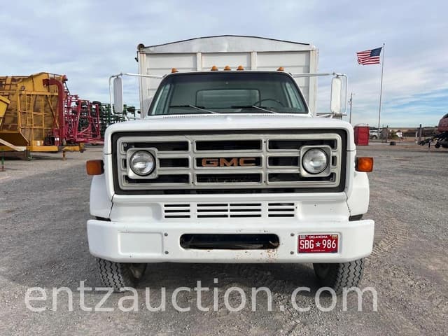 Image of GMC 7000 equipment image 1