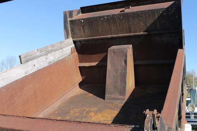 Image of GMC Brigadier equipment image 4