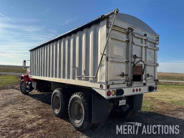 Image of GMC Brigadier equipment image 3