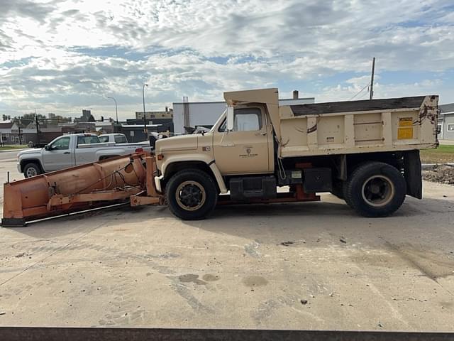 Image of GMC 7000 equipment image 1