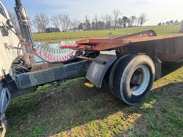 Image of GMC Brigadier equipment image 3