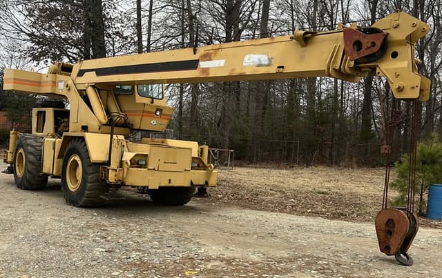 Image of Grove RT522 equipment image 1