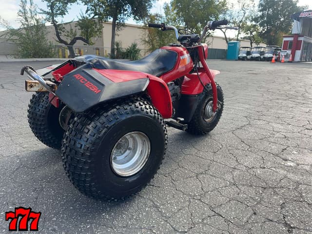 Image of Honda ATC125M equipment image 4