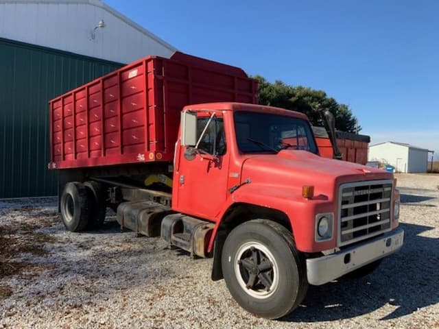 Image of International S1900 equipment image 3