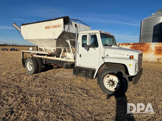 Image of International S1954 equipment image 1