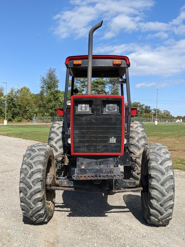 Image of International Harvester 3088 equipment image 1