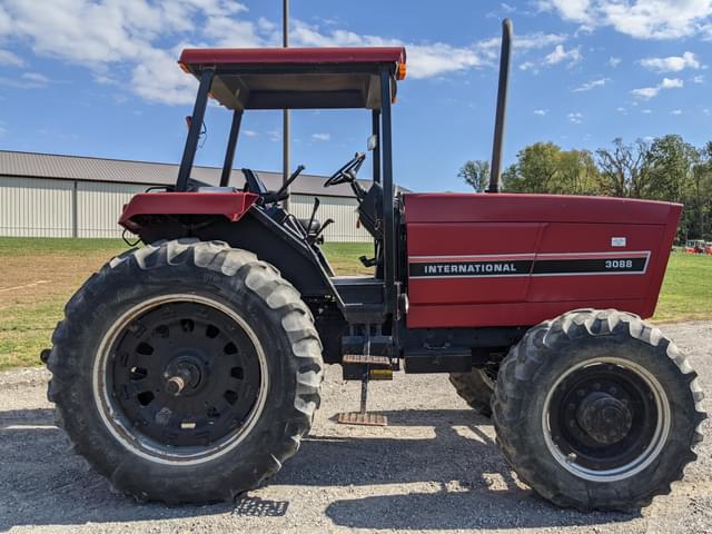 Image of International Harvester 3088 equipment image 3