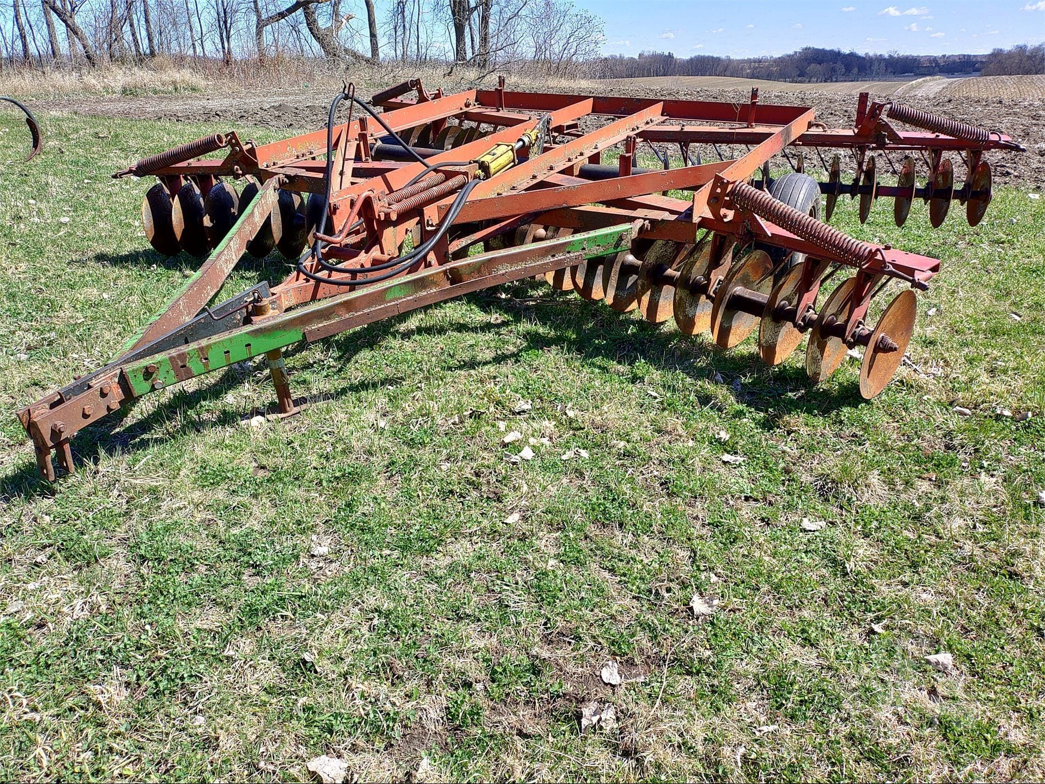 1985 International Harvester 470 Equipment Image0