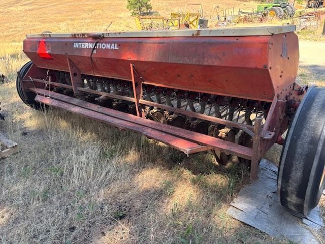 Image of International Harvester 510 equipment image 3