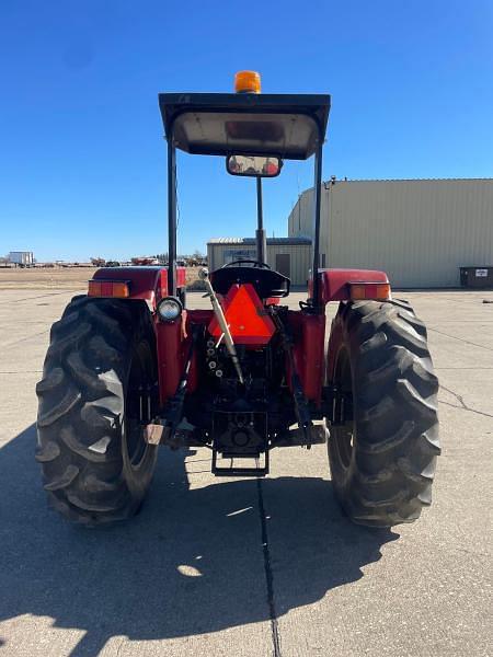 Image of International Harvester 685 equipment image 4