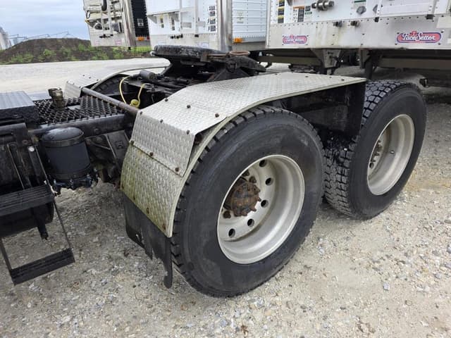 Image of International 9370 equipment image 1
