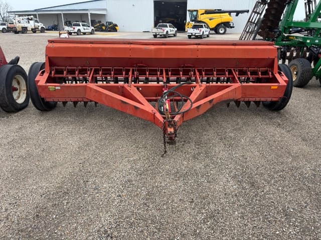 Image of International Harvester 5100 equipment image 1