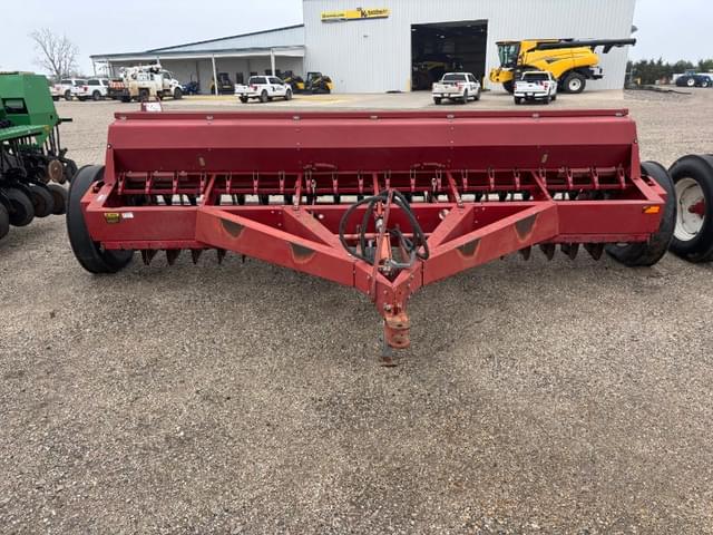 Image of International Harvester 5100 equipment image 1