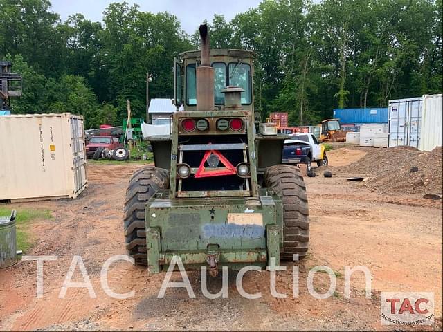 Image of International Harvester M10A equipment image 3