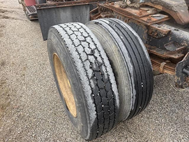 Image of International S1900 equipment image 4