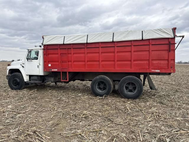 Image of International 1954 equipment image 1