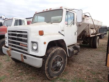 Main image International S1900