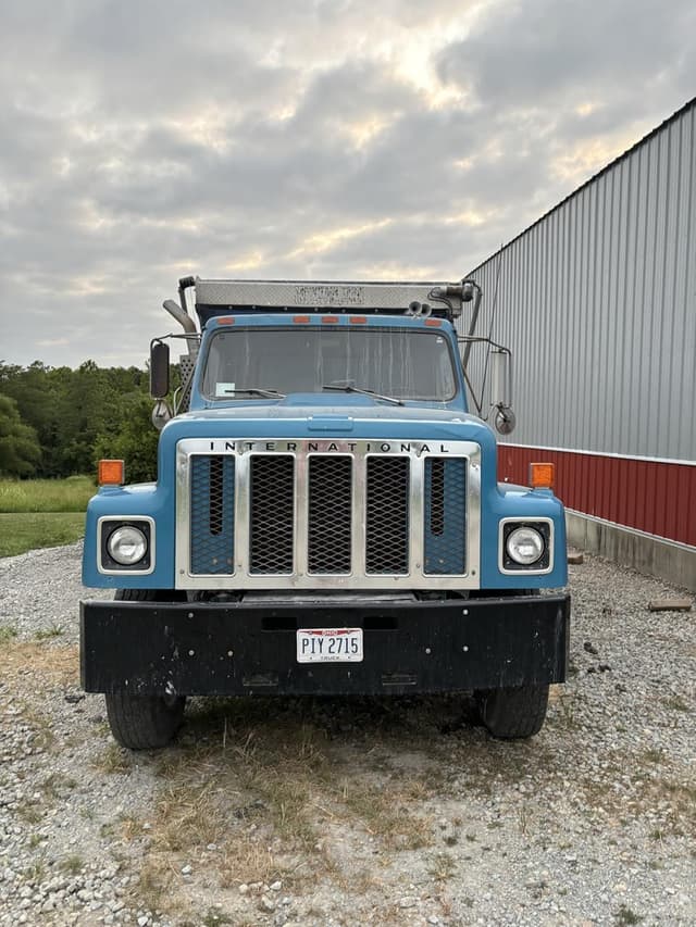 Image of International S2500 equipment image 1